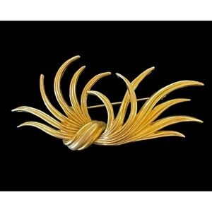 Vintage Signed Marcel Boucher Brooch 8984P Gold Plated Folded Leaf Wing 1960's